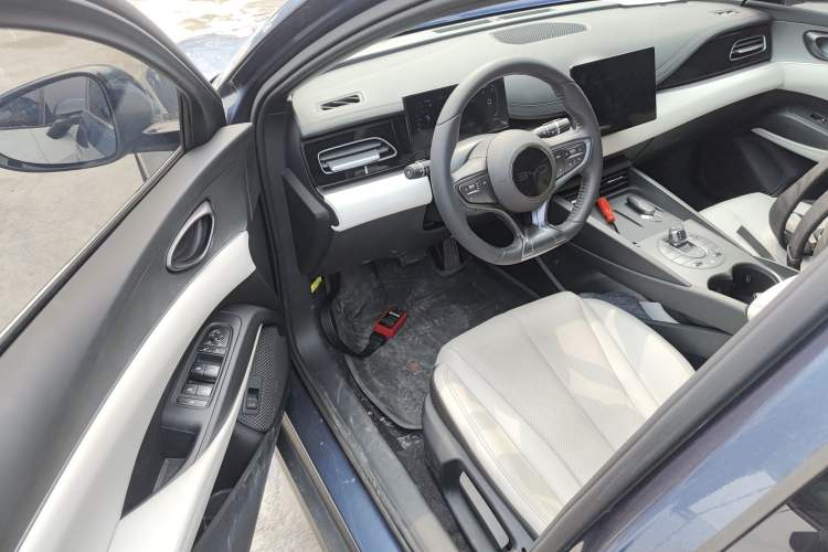 Used BYD Seal 06 New Energy 2024 DM-i 80KM Luxury Model Driver Seat