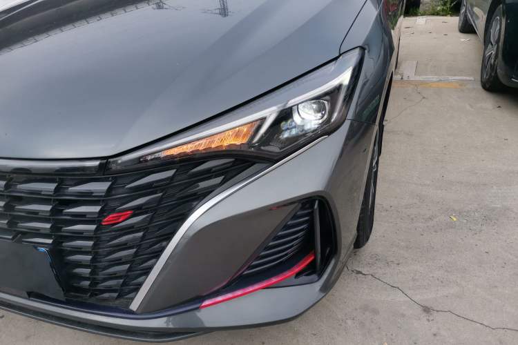 Used CHANGAN Eado 2023 Changan Edition PLUS Blue Whale NE 1.4T GDI DCT Prestige Version Left Front Headlight