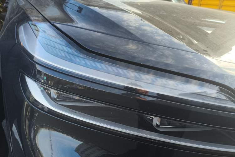 Used ONVO Luxeed L90 2025 Model—Ultra Six-Seater Version
