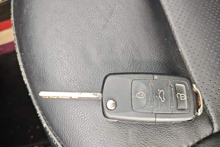 Used Volkswagen Lavida 2013 Revised Version 1.6L Automatic Luxury Edition
