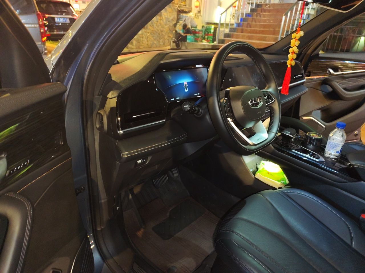 Geely Auto Monjaro L 2024 2.0TD DCT EVO Two-Wheel Drive Long-Range Version — снимка 16