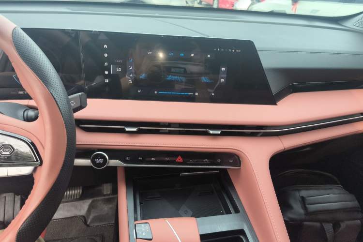 Used CHANGAN CS75 PLUS 2023 3rd Generation 1.5T Automatic Prestige Model
