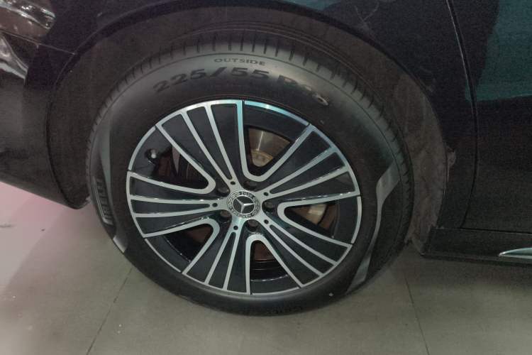 Used Mercedes-Benz E-Class 2024 Facelift E 260 L
