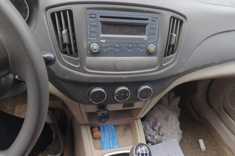 Used Chery E5 2011 1.5L Manual Enjoyment Model Audio And AC Panel