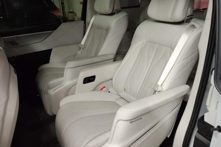 Used Buick GL8 New Energy 2024 Lu Zun Deluxe Edition 7-Seater