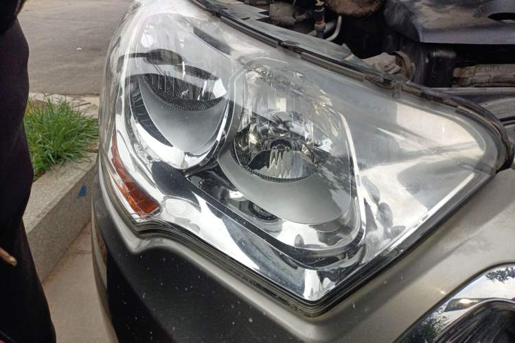 Used Citroen C4L 2014 1.8L Intelligent Drive Automatic Enjoyment Model
