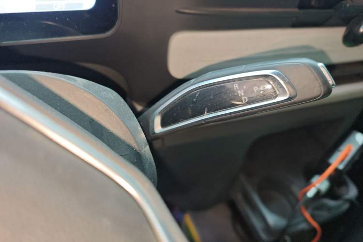 Used SAIC MAXUS Dana V1 2024 V1 Long Wheelbase Low Roof (51 kWh)