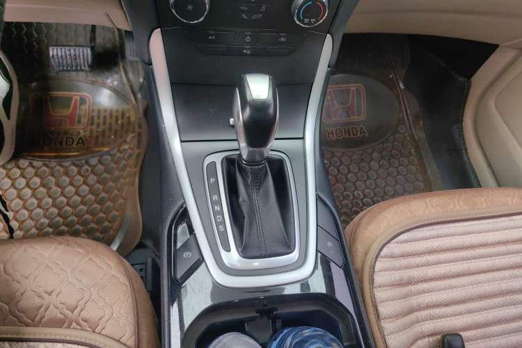 Used Ford Edge 2016 EcoBoost 245 Two-Wheel-Drive Titanium 5-Seater