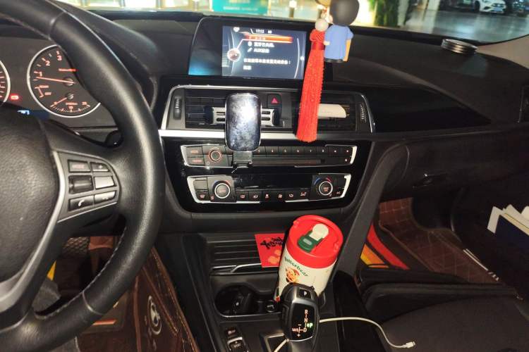 Used BMW 3 Series 2016 320Li Ambition Model
