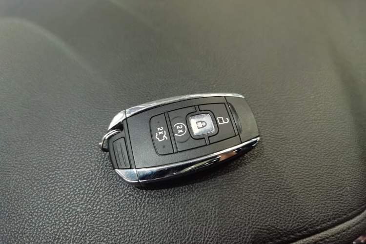 Used Lincoln Continental 2017 2.0T Two-Wheel Drive Deluxe Edition