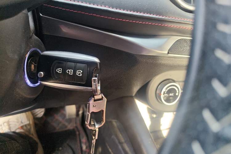 Used Dongfeng Fengon 500 2022 1.5L CVT Enjoyment Version Vehicle Key