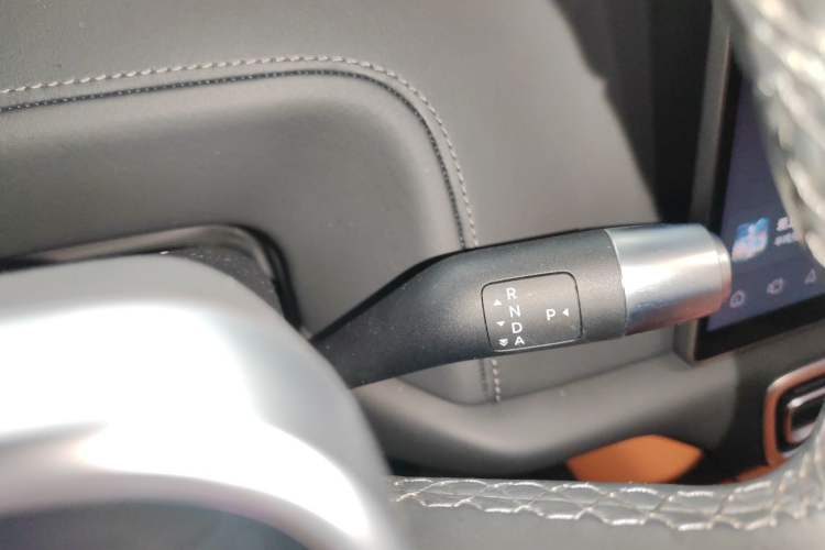 Used Li Auto L8 2024 Pro Model
