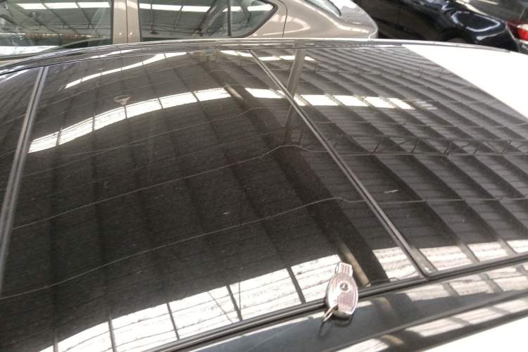 Used Mercedes-Benz B-Class 2015 B 200 Fashion Model Roof