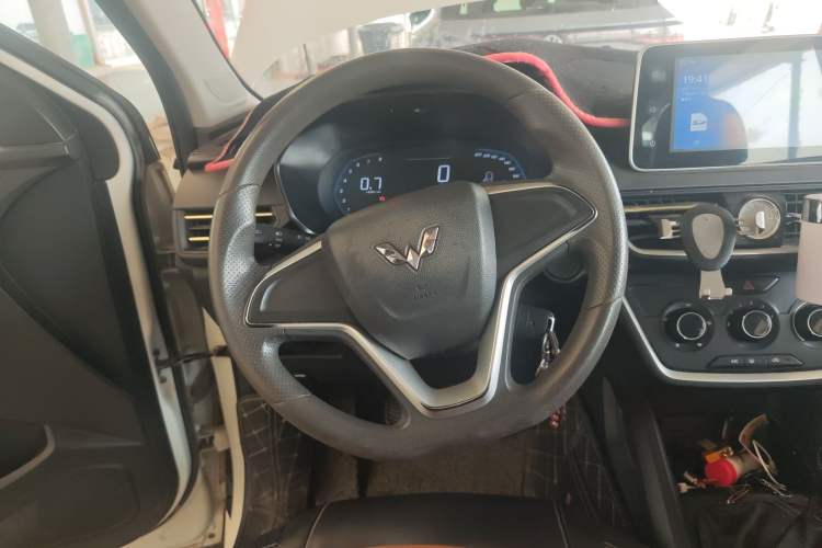 Used Wuling Hongguang S3 2018 1.5L Manual Comfort Model China V Standard