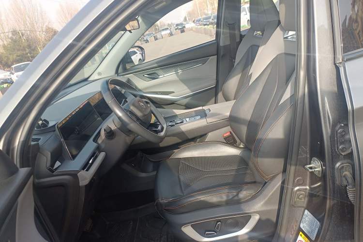 Used CHANGAN CS75 PLUS 2022 2nd Generation 1.5T Automatic Luxury Version
