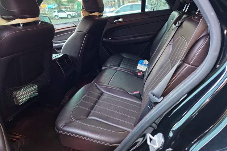 Used Mercedes-Benz GLE 2017 GLE 400 4MATIC Left Rear Seat