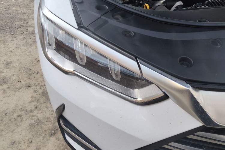 Used BYD Song Pro New Energy 2022 DM-i 110km Flagship Pro Model Right Front Headlight