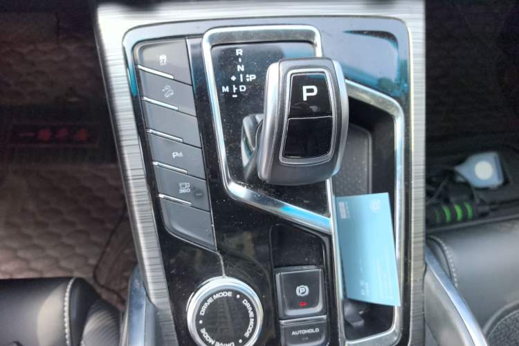 Used Geely Auto Emgrand X7 Sport 2020 1.8TD DCT Smart PRO Gear Lever