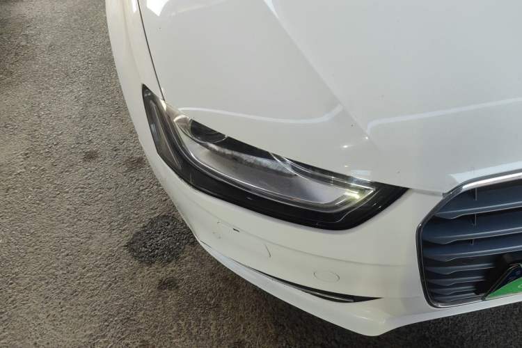 Used Audi A4L 2015 35 TFSI Automatic Comfort Model Right Front Headlight