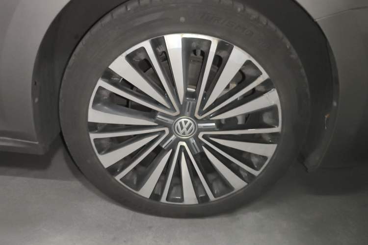 Used Volkswagen Passat 2019 330TSI Luxury Edition China VI Standard