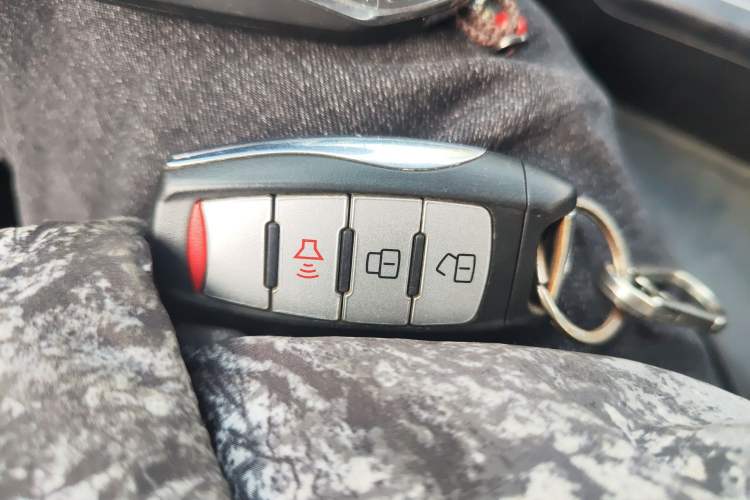 Used Great Wall Poer 2019 2.0T Commercial Version Manual Diesel 4x4 Elite Long-Box GW4D20M