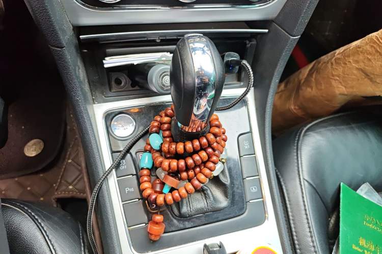 Used Volkswagen Passat 2013 1.8TSI DSG Prestige Edition Gear Lever