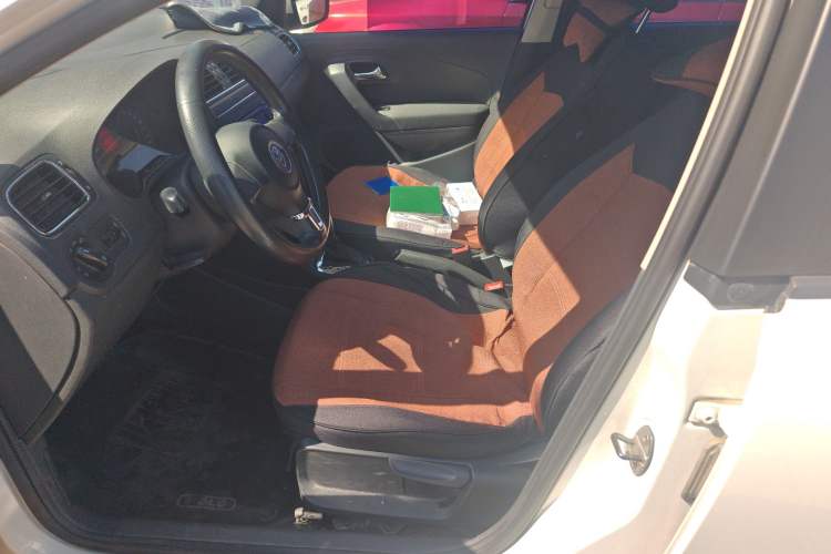 Used Volkswagen Polo 2013 1.6L Automatic Comfort Edition