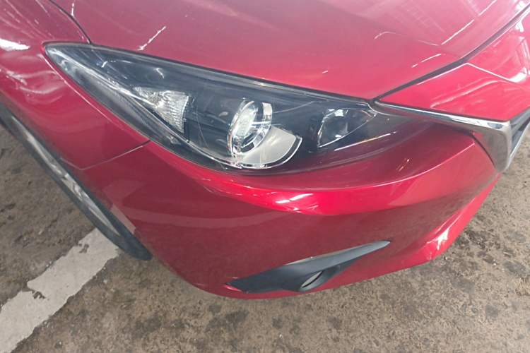 Used Mazda 3 Axela 2014 Sedan 1.5L Automatic Comfort Model Right Front Headlight