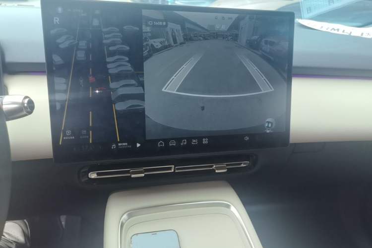 Used XPeng P7+ 2024 Long-Range Max Audio And AC Panel