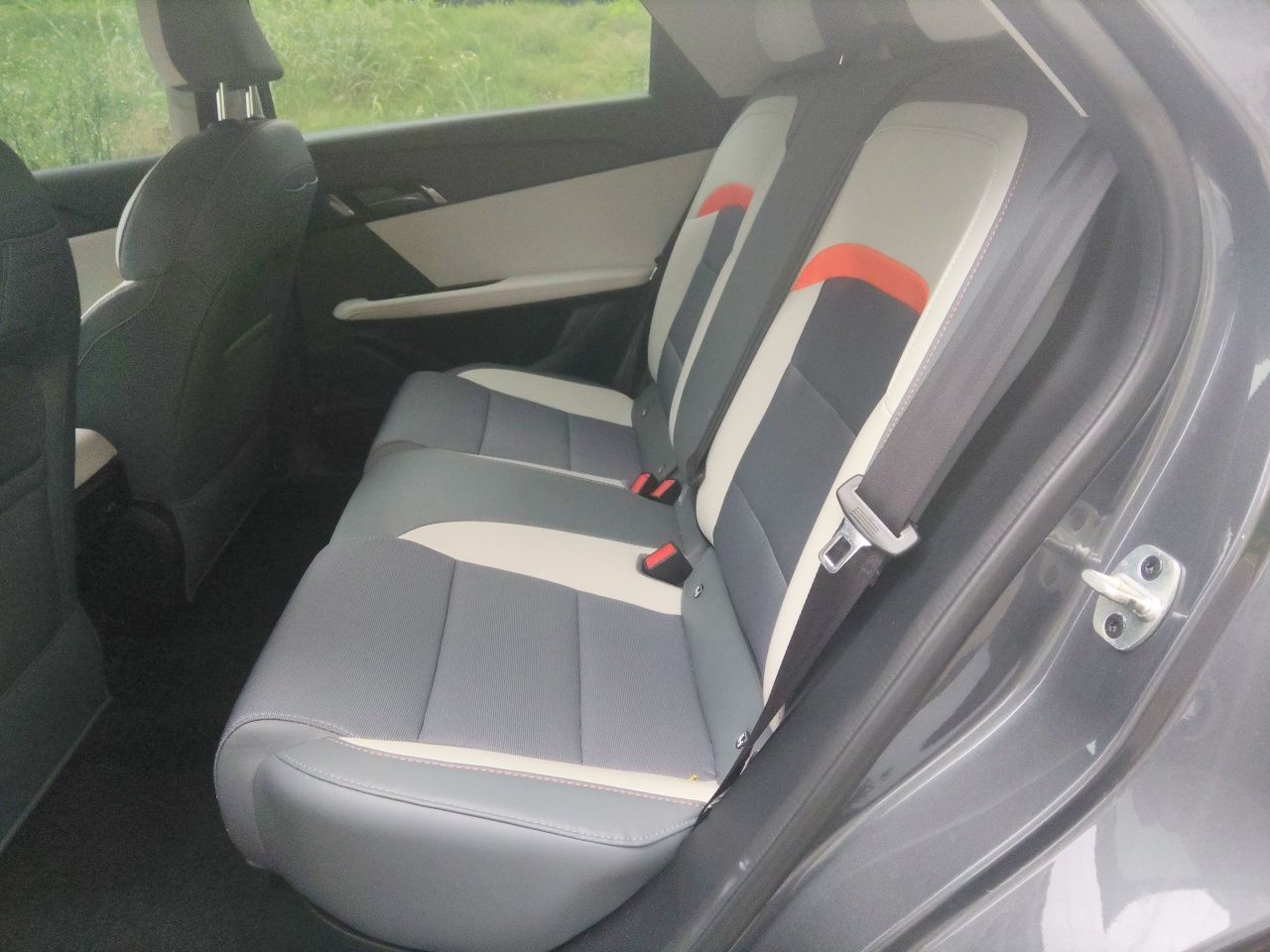 MG 4 EV 2022 425 km Luxury Edition — снимка 17