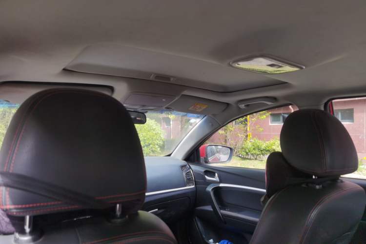 Used Geely Auto Emgrand 2015 Sedan 1.3T CVT Upward Edition Headliner