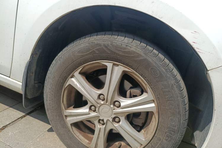 Used FORTHING Joyear S50 2014 1.5L Manual Luxury Model