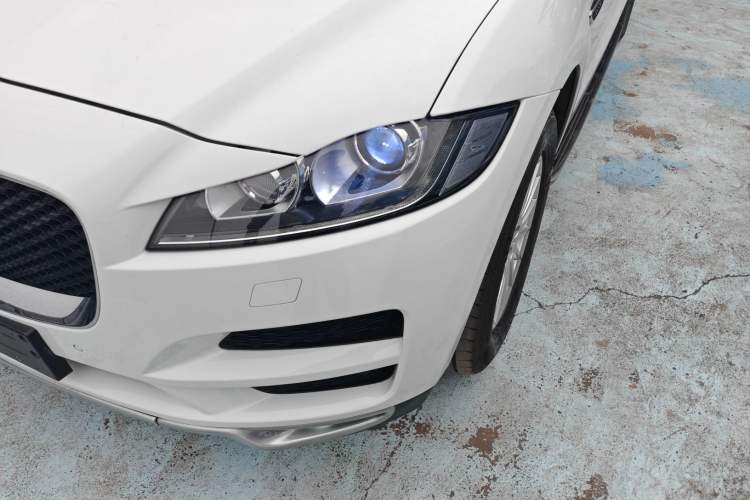 Used Jaguar F-PACE 2018 2.0T Four-Wheel Drive Urban Luxury Edition
