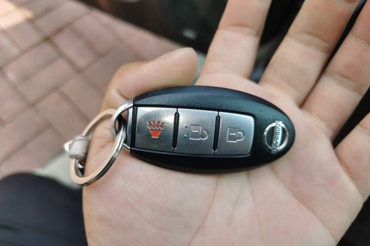 Used Nissan X-Trail 2012 2.5L CVT Luxury Edition 4WD