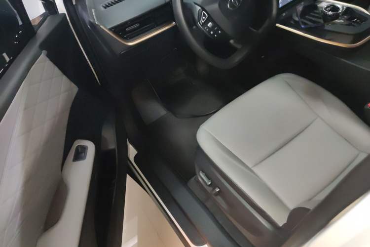 Used Toyota bZ3 2024 517 km Elite PRO