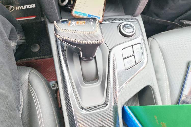 Used Hyundai ix35 2021 2.0L Automatic 2WD GLS Leading Edition Gear Lever