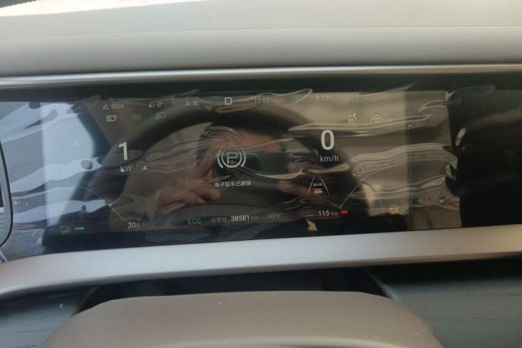 Used Denza D9 2022 DM-i 970 Four-Wheel Drive Prestige Model Instrument Cluster