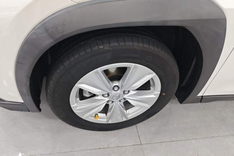 Used Lexus UX 2019 260h Explore-Cool Edition China VI Standard