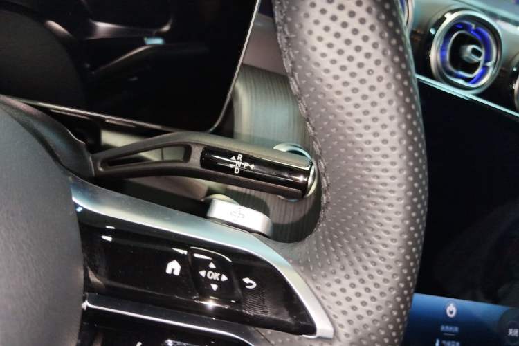 Used Mercedes-Benz GLC 2024 Facelifted GLC 260 L 4MATIC Luxury Version 5 Seats