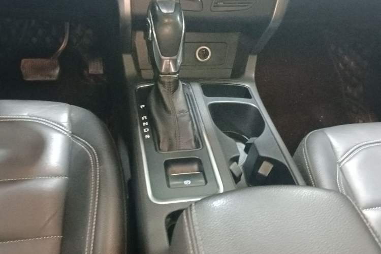 Used Ford Kuga 2018 EcoBoost 180 Two-Wheel-Drive Platinum Edition