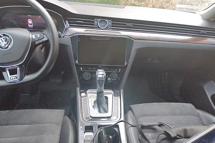 Used Volkswagen Magotan 2017 330TSI DSG Luxury Model