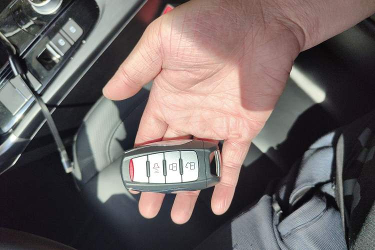 Used Great Wall Poer 2021 2.0T Commercial Version Automatic Diesel 4x4 Elite Long-Box GW4D20M