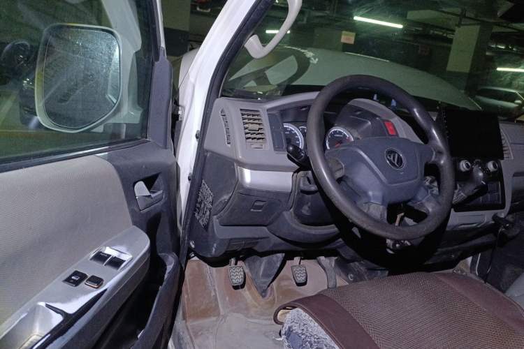 Used Foton Scenic G7 2021 2.4L Gasoline Commercial Version Long Wheelbase High-Roof 2-Seat Van 4K22D4M
