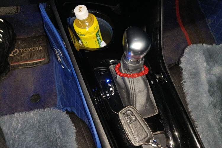 Used Toyota C-HR 2020 2.0L Leading Edition Gear Lever