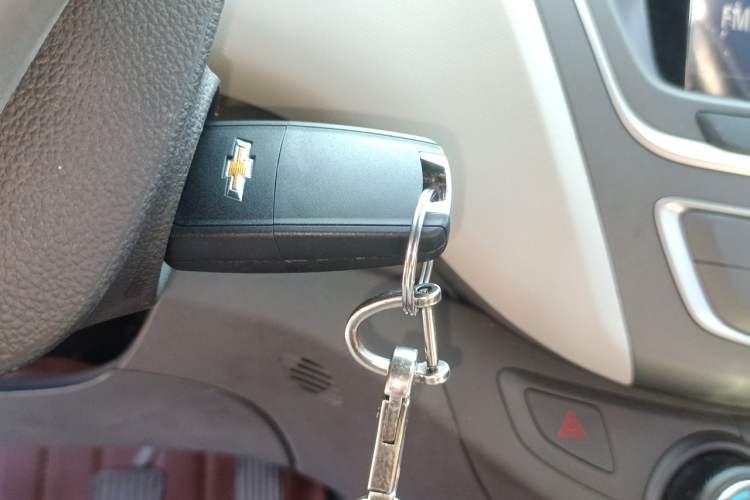 Used Chevrolet Sail 2015 Sail 3 1.5L Manual Happiness Edition
