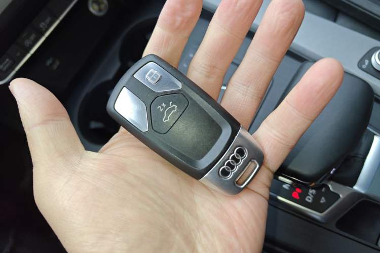 Used Audi A4L 2018 30th Anniversary Edition 40 TFSI Trendy Model
