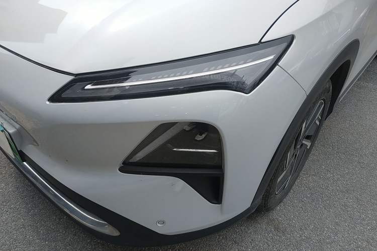 Used Wuling Xingguang S 2024 130km Flagship Version Left Front Headlight