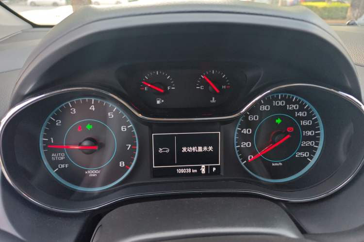 Used Chevrolet Cruze 2017 1.5L Automatic Pioneer Sunroof Edition
