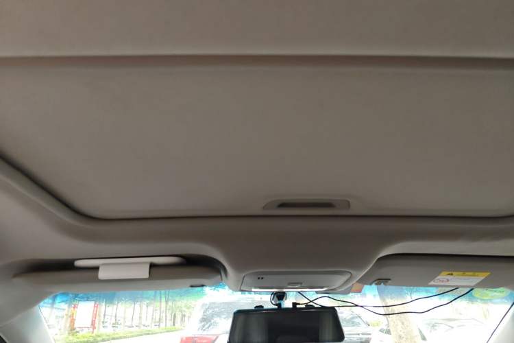 Used Buick Excelle GX 2018 18T Automatic Elite Model Headliner