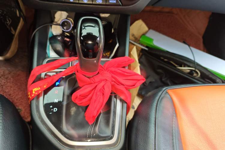 Used Hyundai ix25 2015 1.6L Automatic Two-Wheel-Drive Deluxe DLX Model